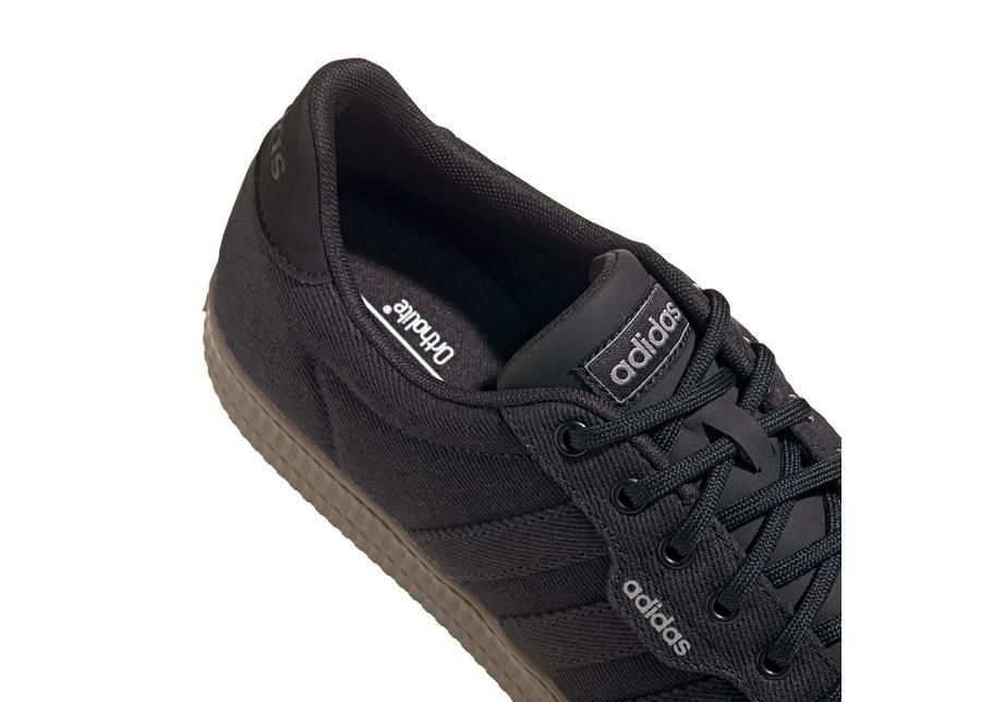 Meeste vabaajajalatsid Adidas Daily 3.0 M FW7046 suurendatud
