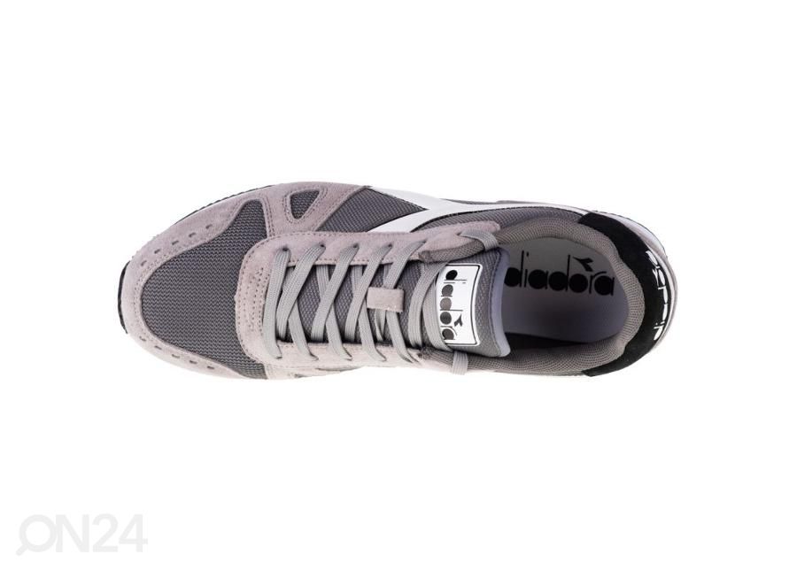 Meeste vabaajajalatsid Diadora Simple Run M suurendatud