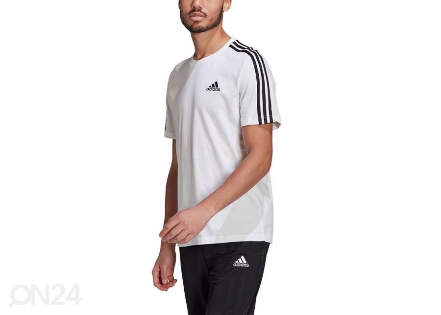 Meeste vabaajasärk Adidas Essentials suurendatud