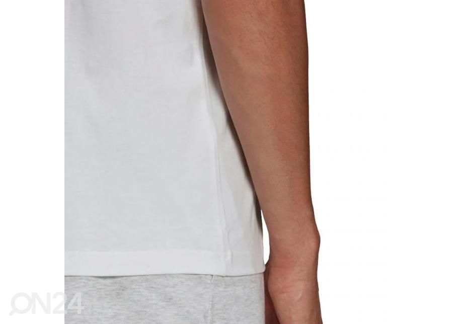 Meeste vabaajasärk Adidas Essentials suurendatud