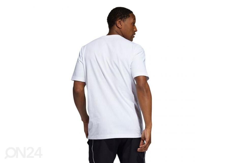Meeste vabaajasärk Adidas Throwback Badge of Sport suurendatud