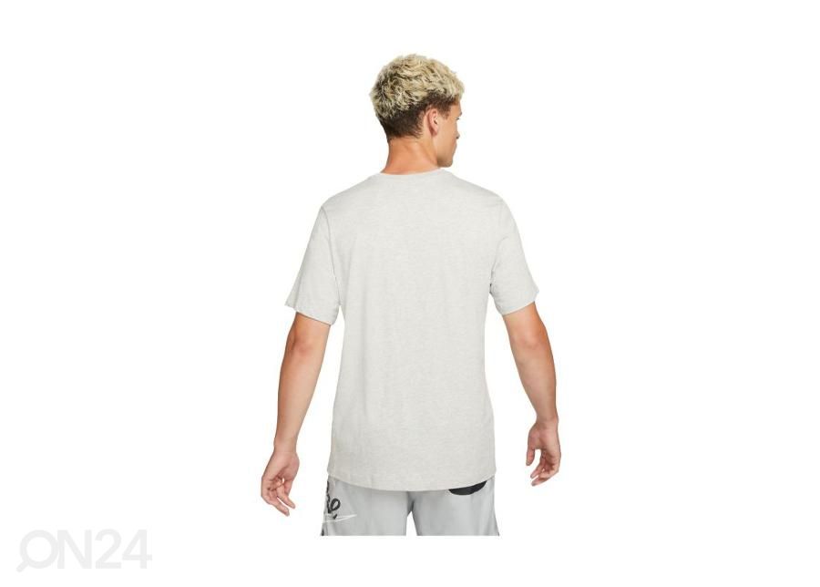 Meeste vabaajasärk Nike NSW Sustainability suurendatud
