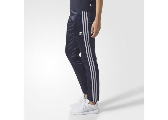 Naiste dressipüksid adidas ORIGINALS Europa W BP9393 suurendatud