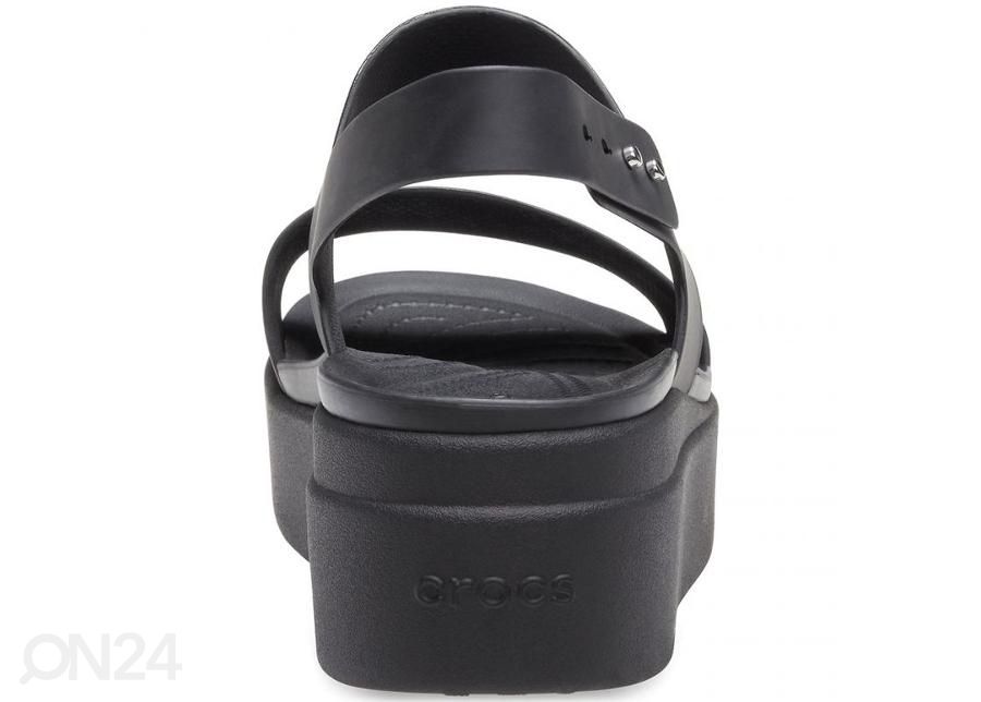 Naiste sandaalid Crocs Brooklyn Low Wedge suurendatud