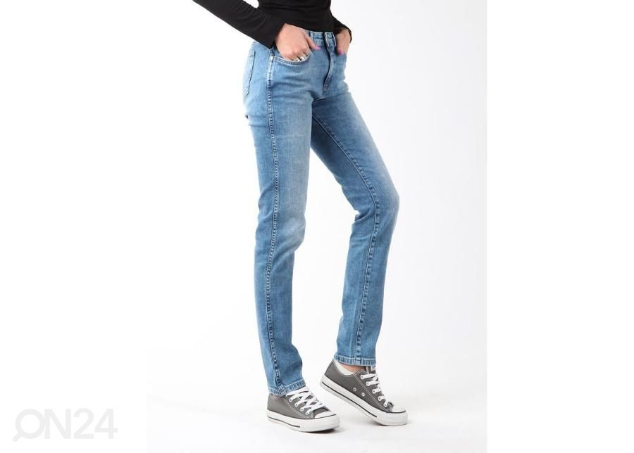 Naiste teksad Wrangler Boyfriend Best Blue suurendatud