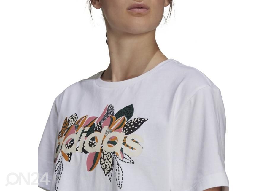 Naiste vabaajasärk Adidas Farm suurendatud