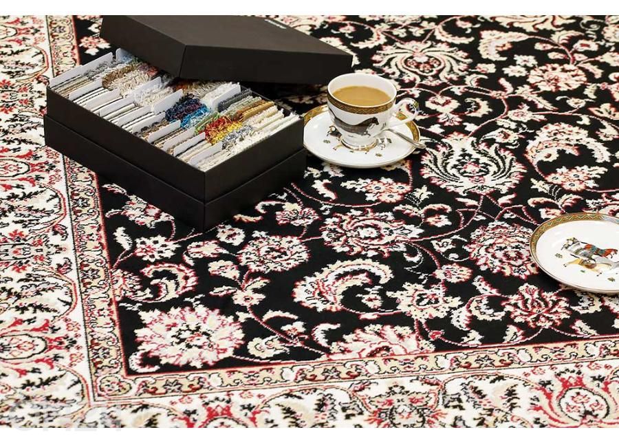 Narma viskoosvaip Yasmin black 67x140 cm suurendatud
