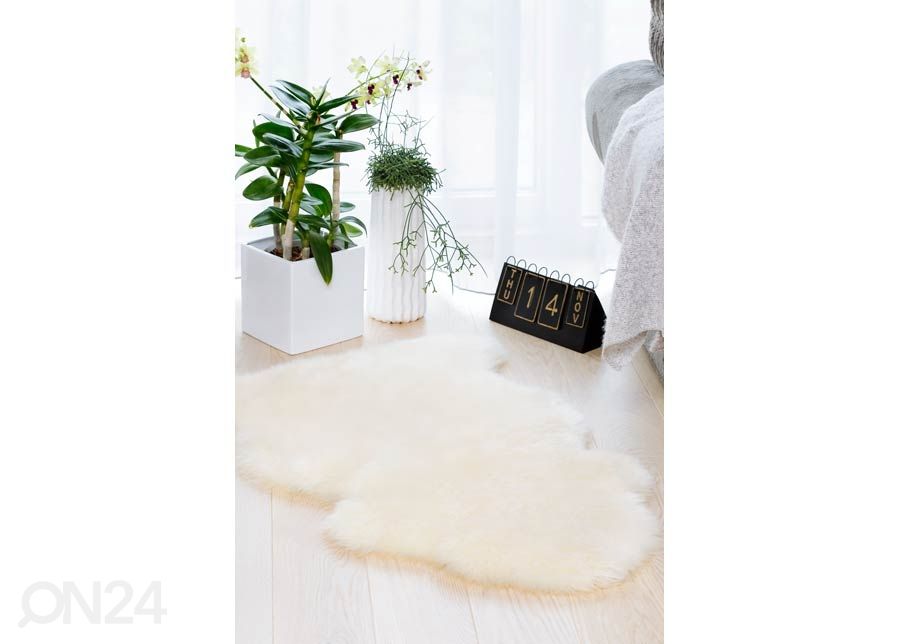 Naturaalne lambanahk Merino natural white M ±60x90 cm suurendatud