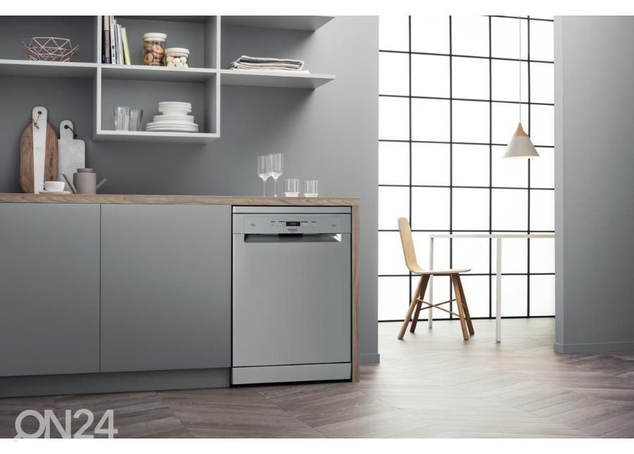 Nõudepesumasin Hotpoint-Ariston HFC3C41CWX suurendatud