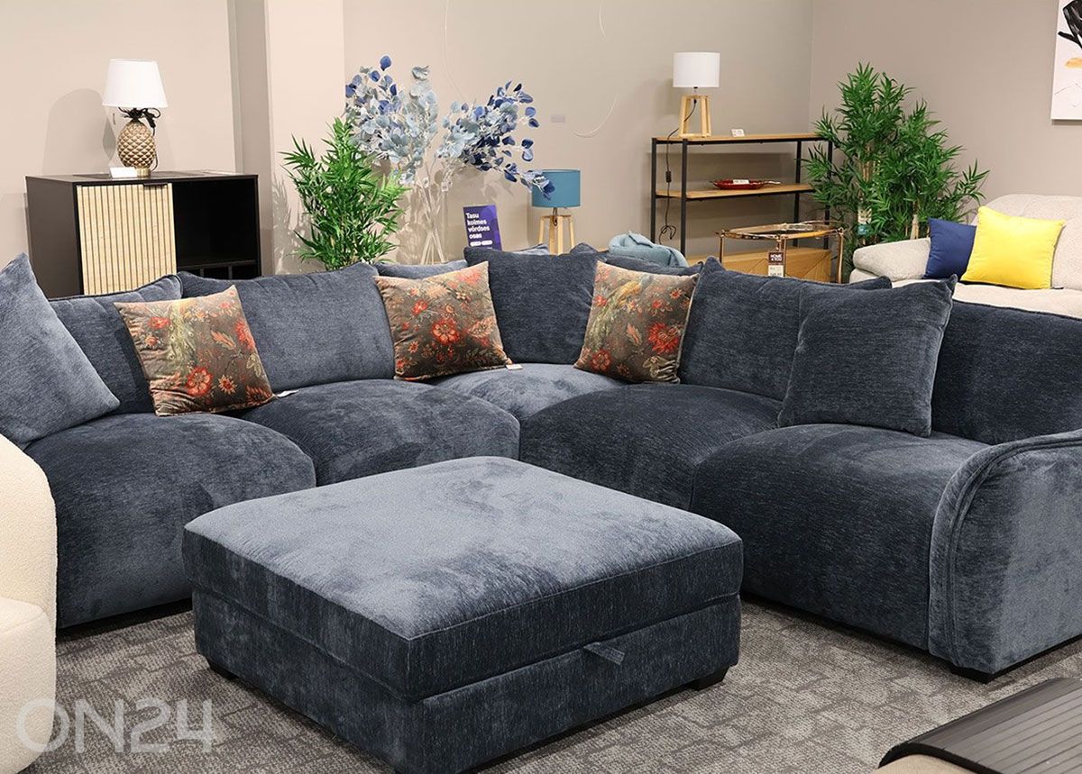 Nurgadiivan ja tumba Divi suurendatud