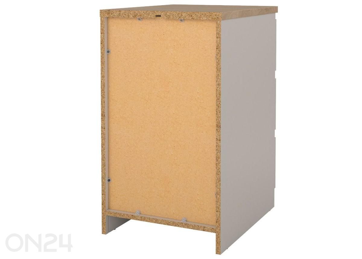 Öökapp Naia suurendatud