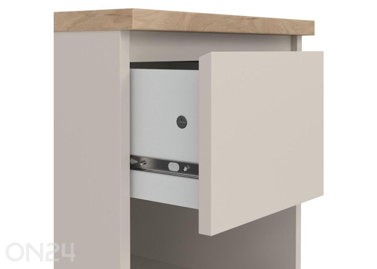 Öökapp Naia suurendatud