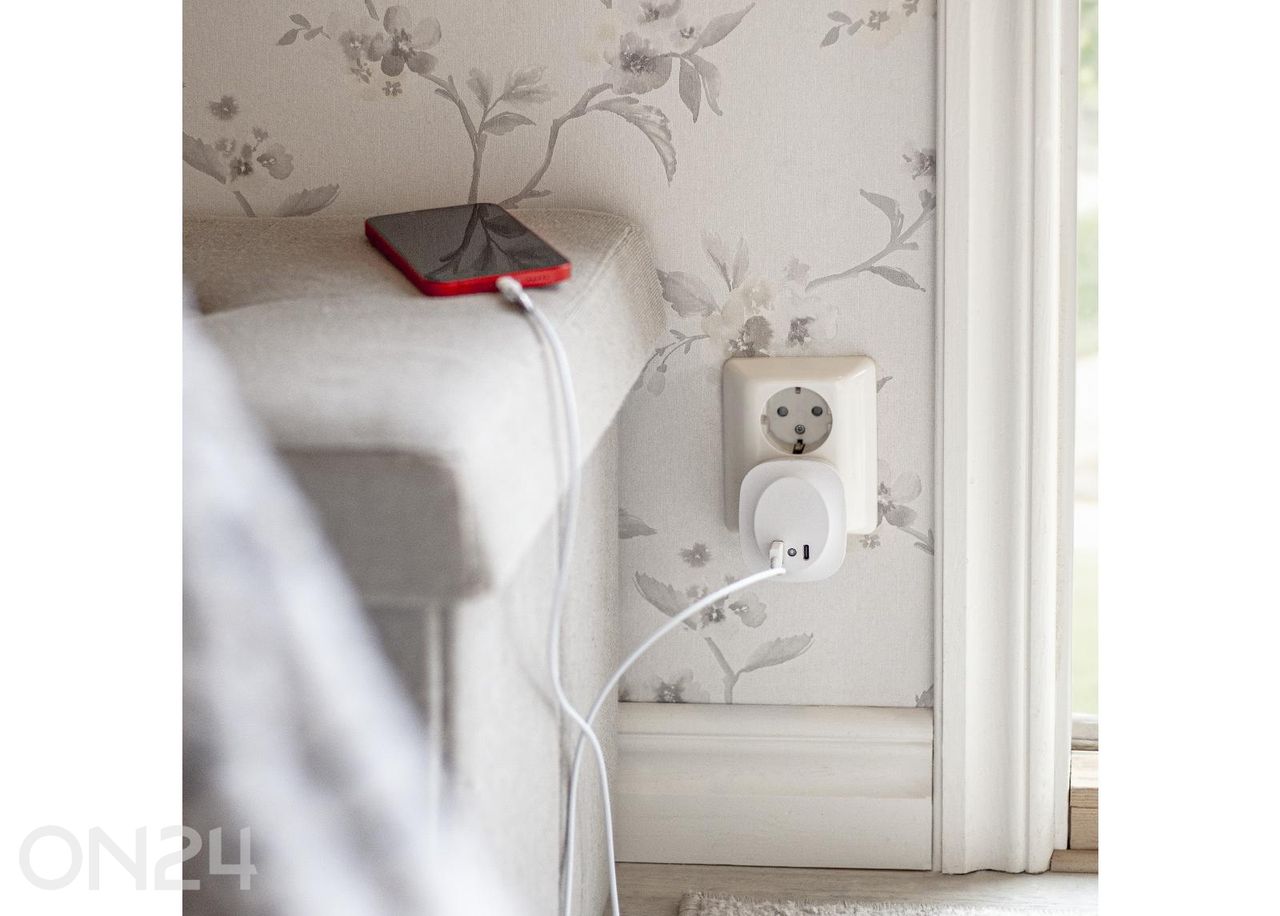 Öölamp USB-laadijaga suurendatud