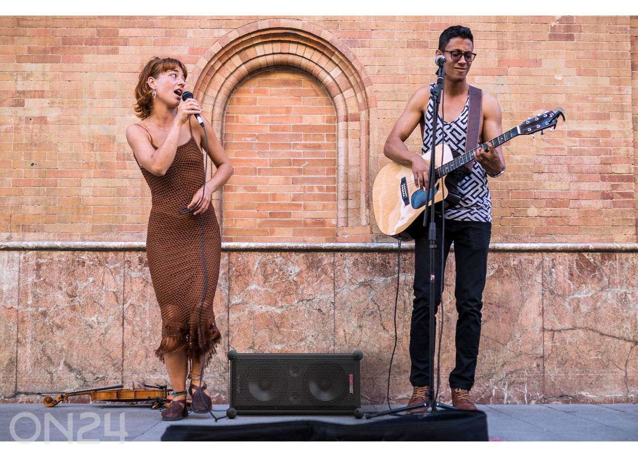 Peokõlar Sharp SUMOBOX, 120W RMS, must suurendatud