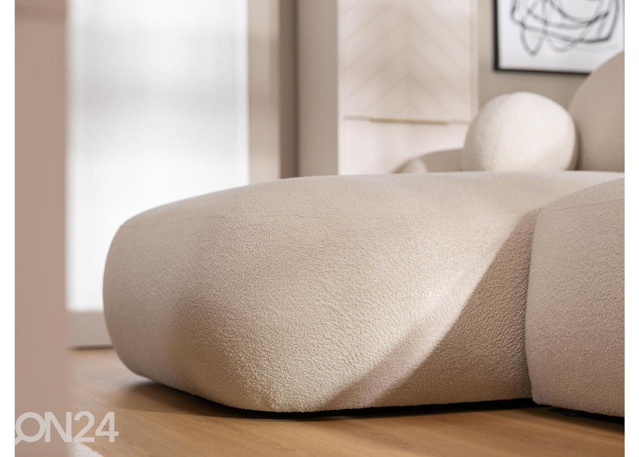 Pesukastiga nurgadiivanvoodi suurendatud