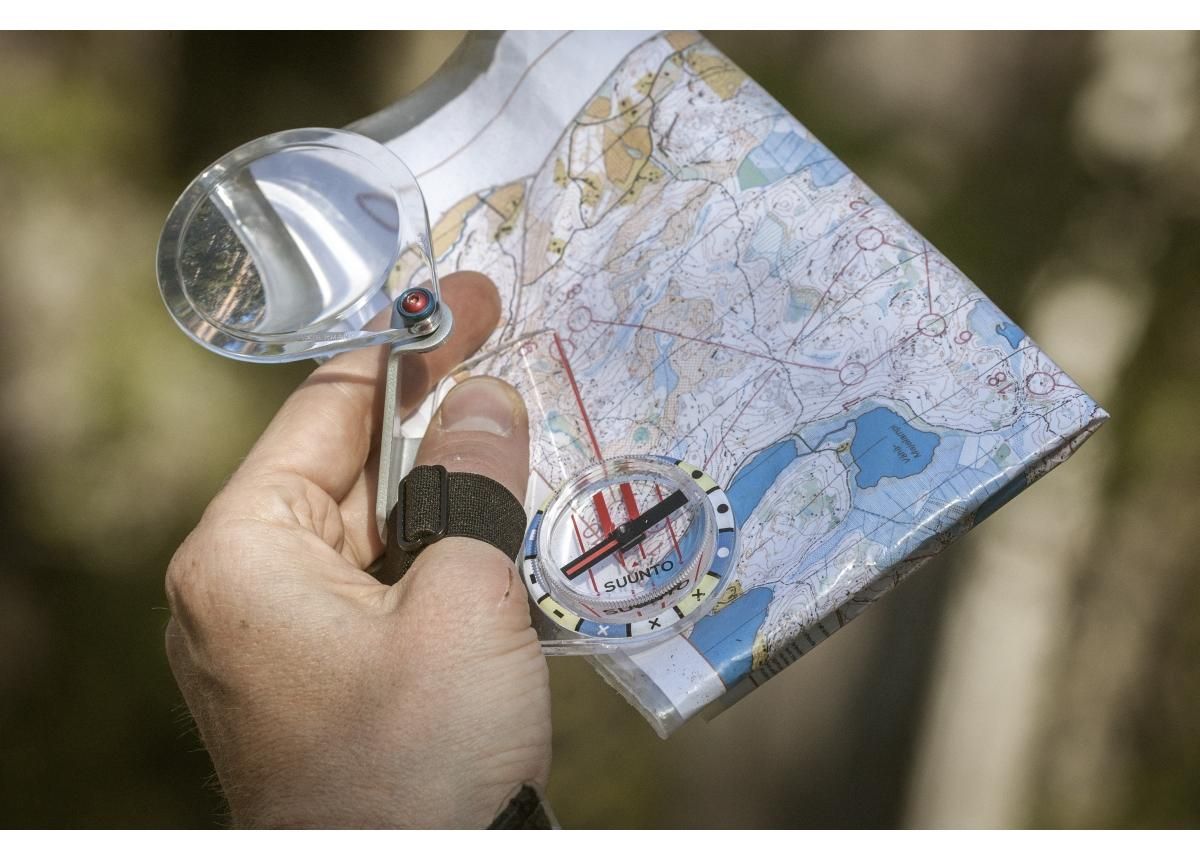 Pöidlakompass Aim 6 NH Suunto suurendatud