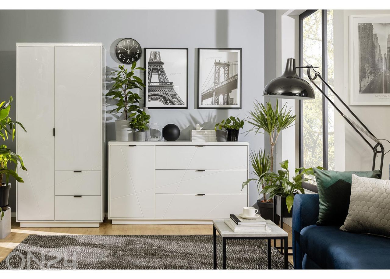 Riidekapp Forn suurendatud