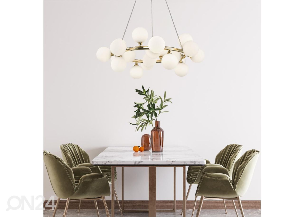 Rippvalgusti Bobo suurendatud