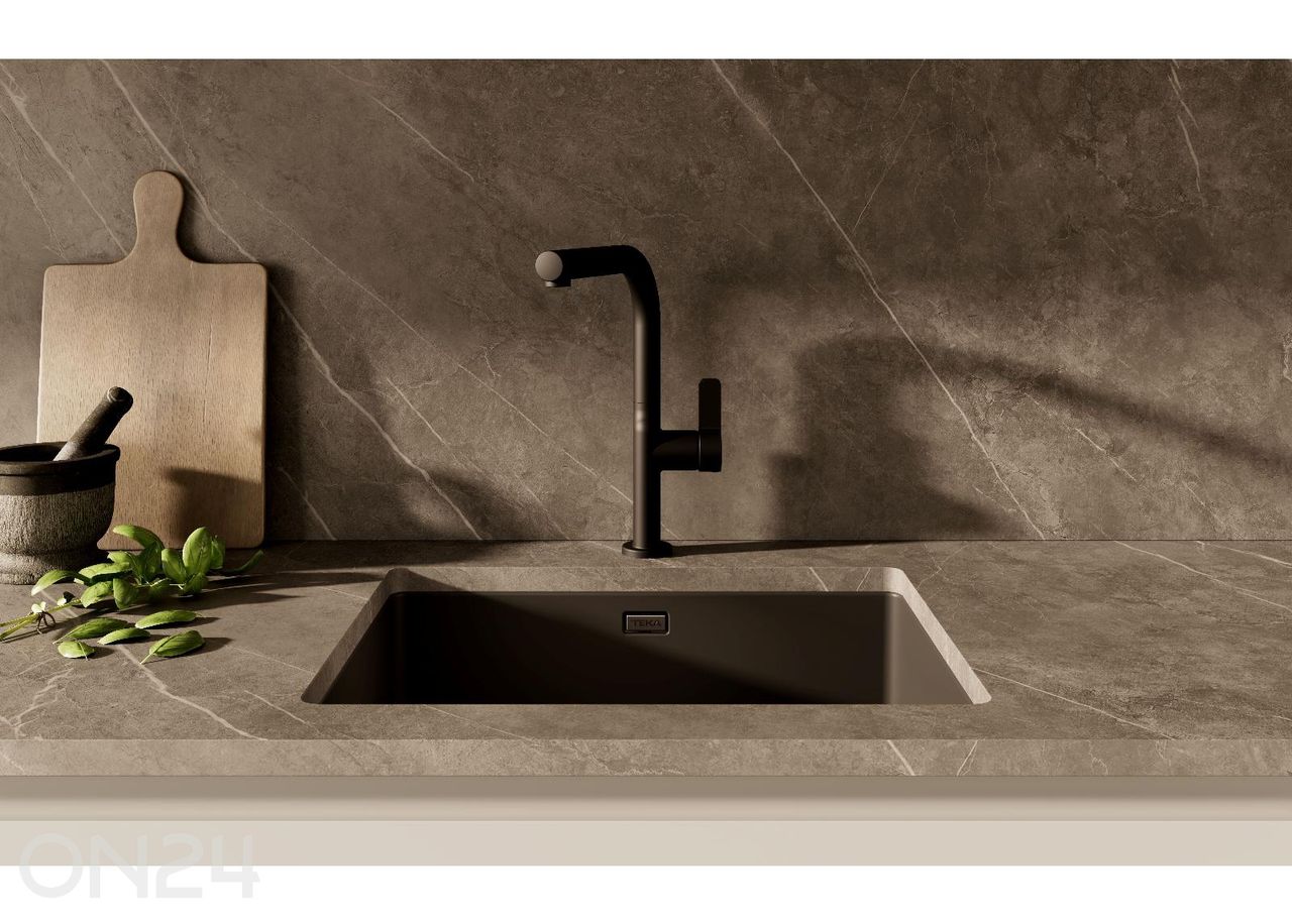 Segisti Teka UNI 9331, matt must suurendatud