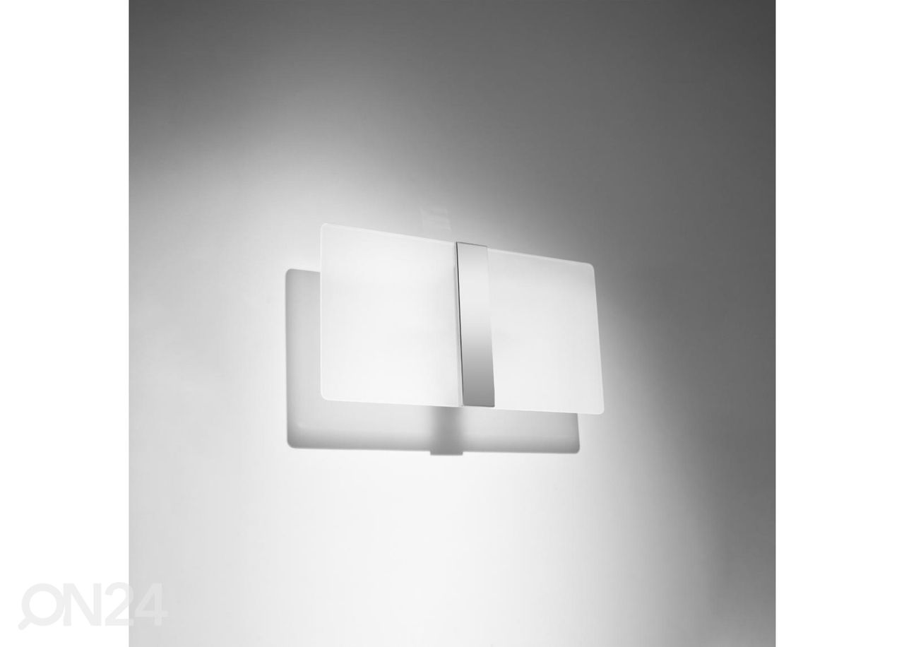 Seinalamp Azalia suurendatud