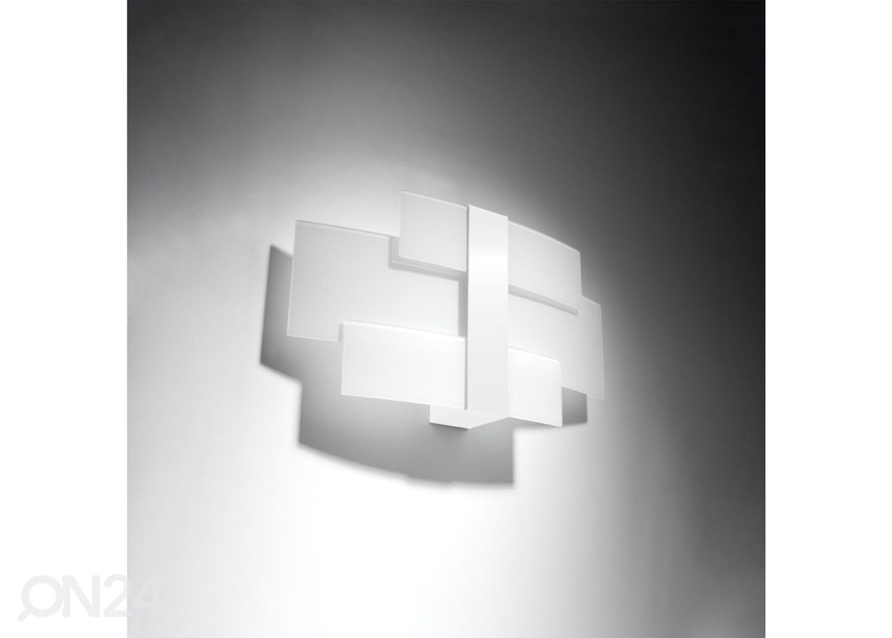 Seinalamp Celia, valge suurendatud