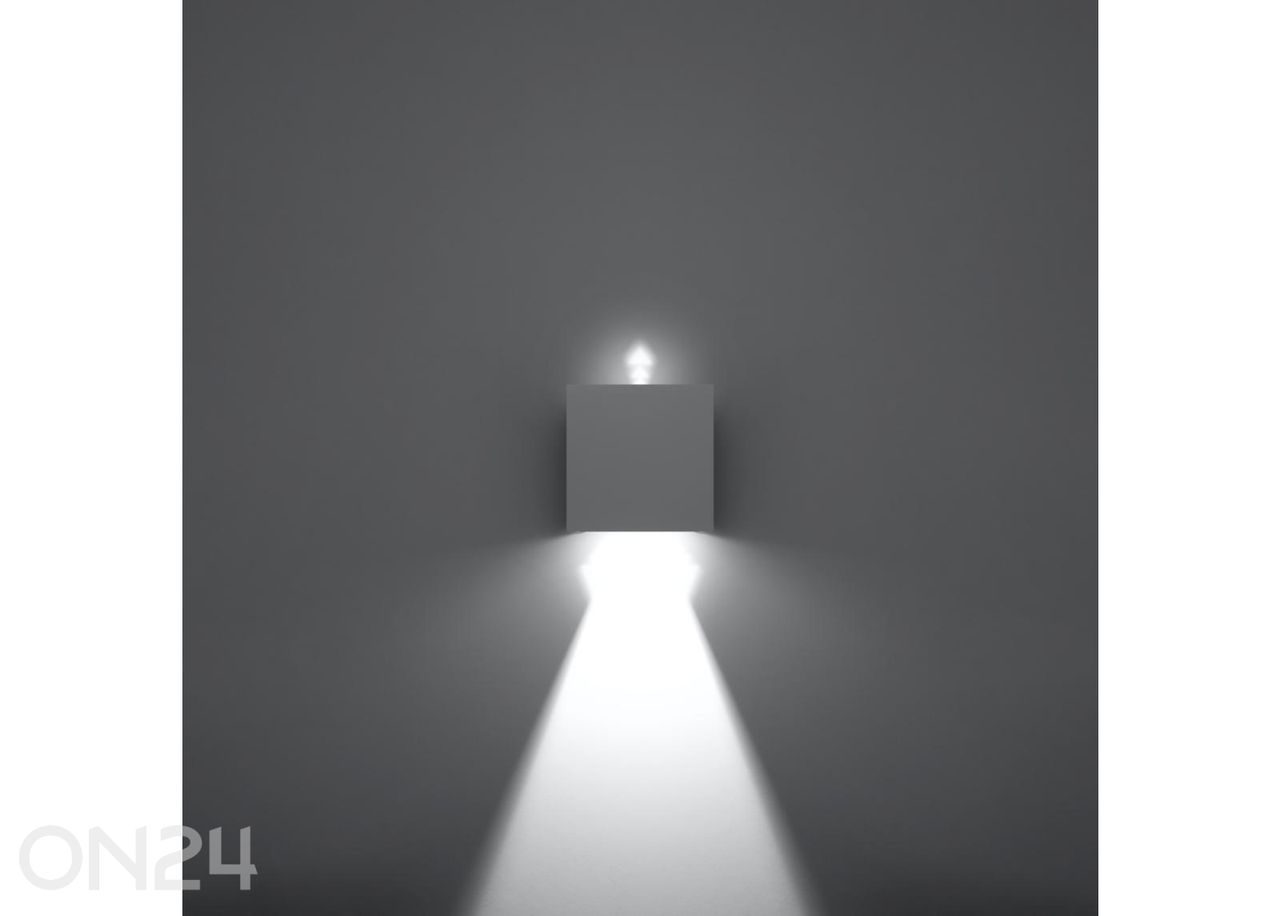 Seinalamp Luca LED suurendatud
