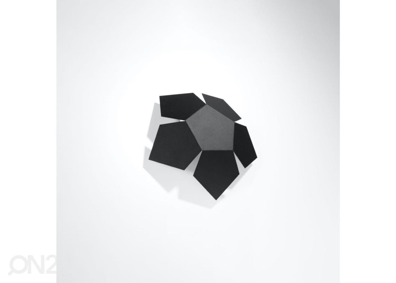 Seinalamp Penta, must suurendatud