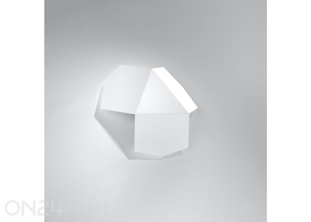 Seinalamp Tre suurendatud