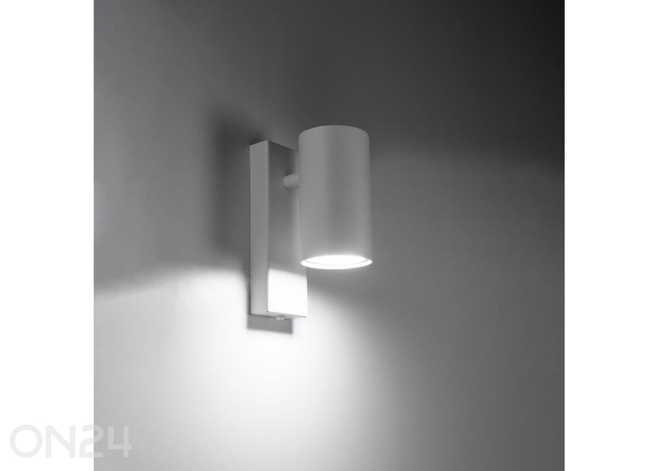 Seinalamp Utti suurendatud