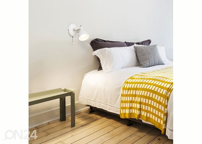 Seinalamp Vivienne suurendatud