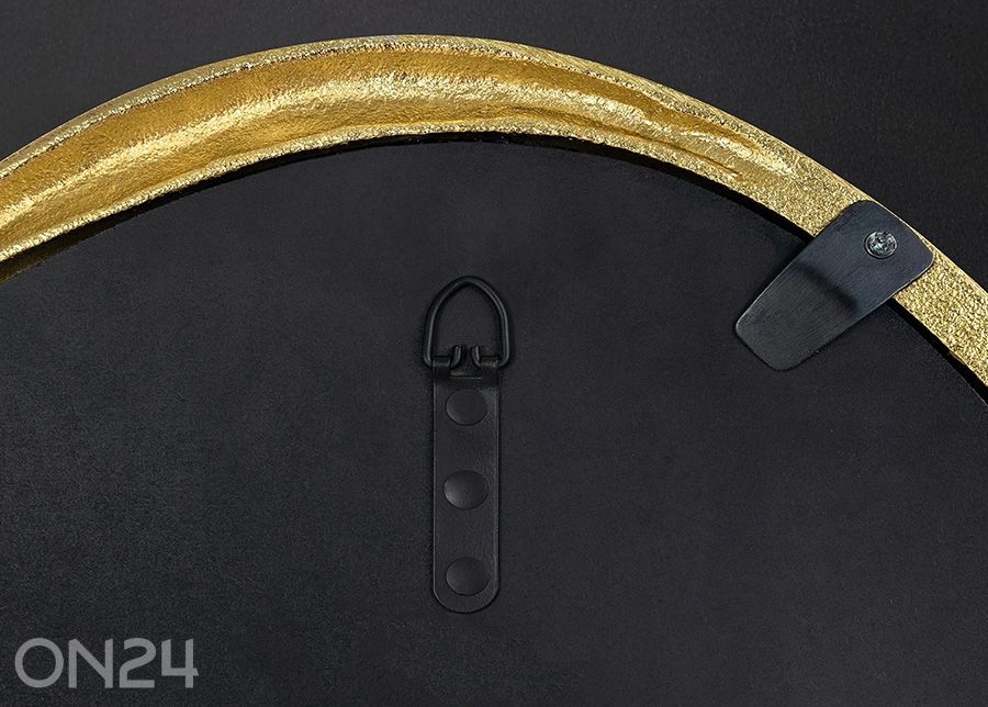 Seinapeegel Portrait suurendatud