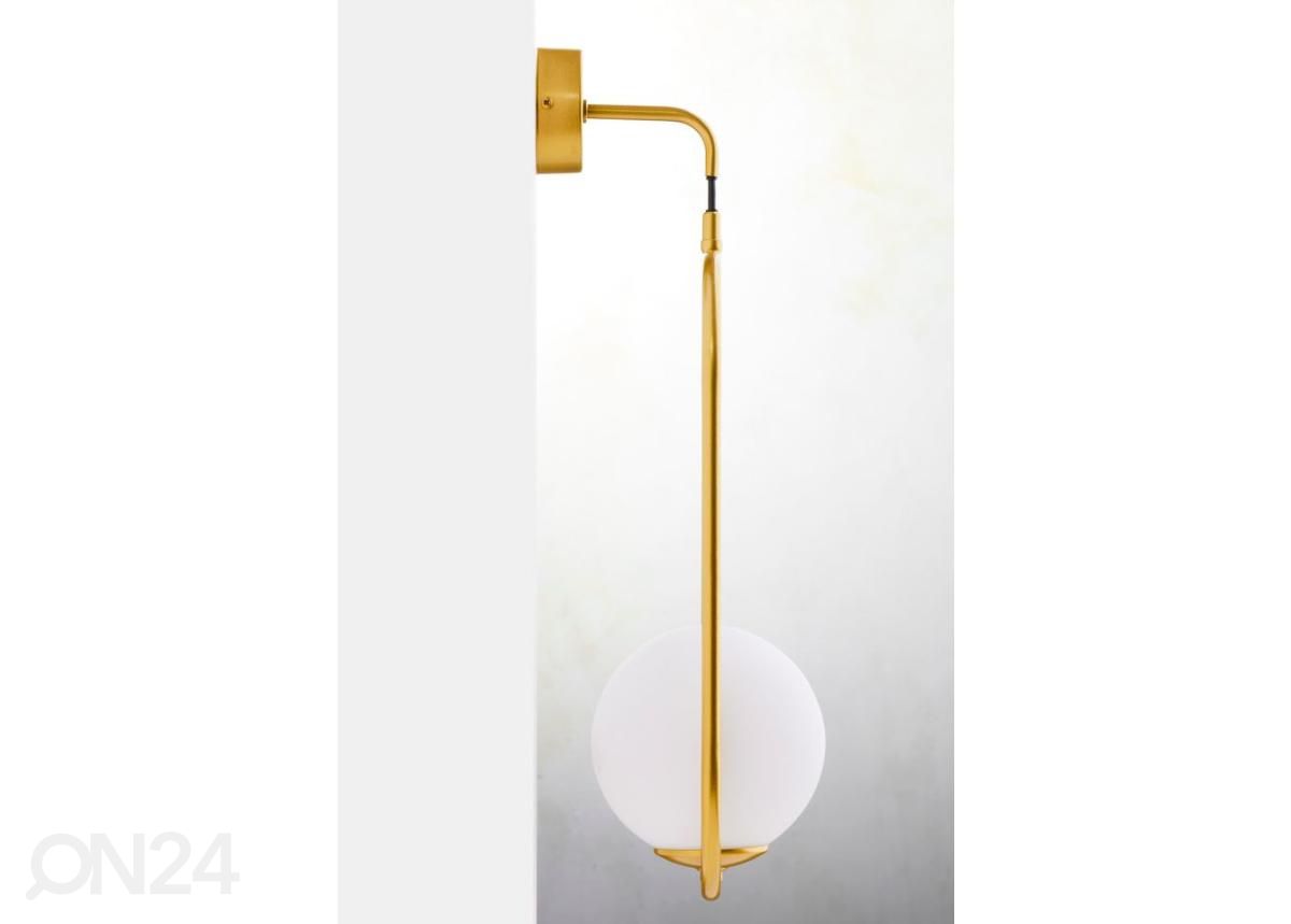 Seinavalgusti Igon Gold suurendatud