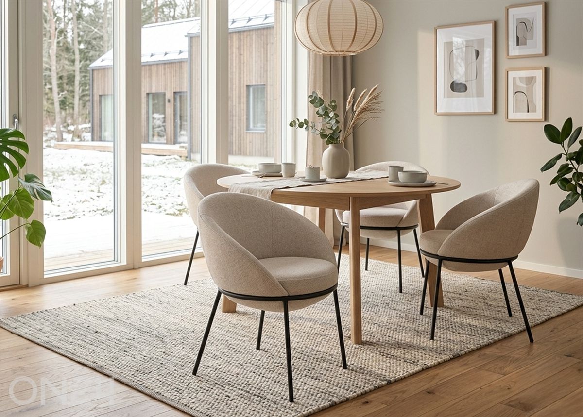 Söögitool suurendatud