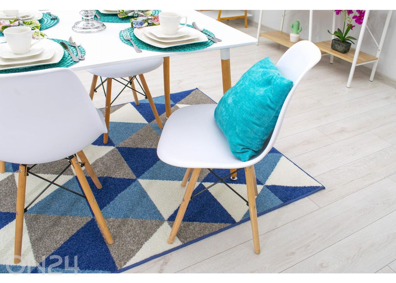 Söögitool Osaka suurendatud