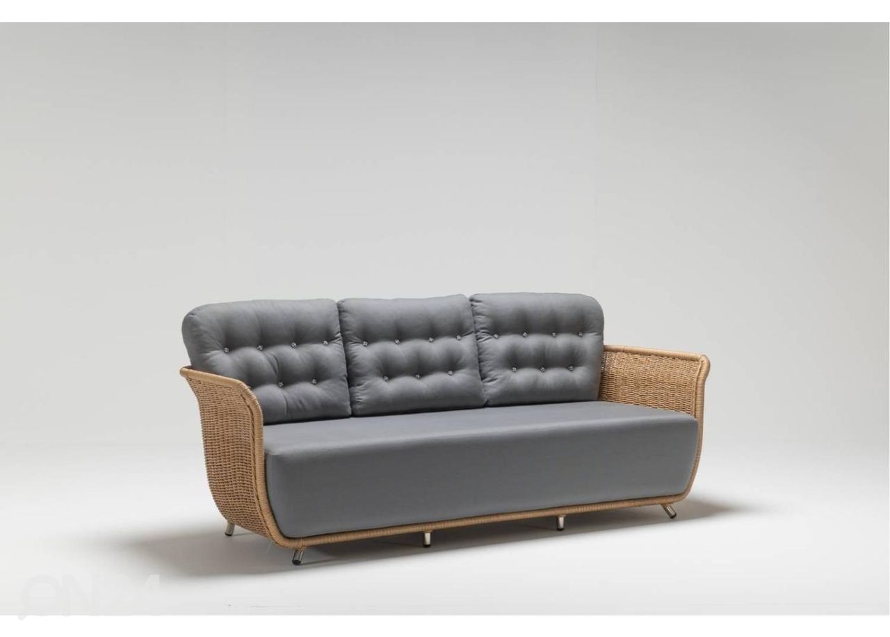 Terrassimööbel suurendatud