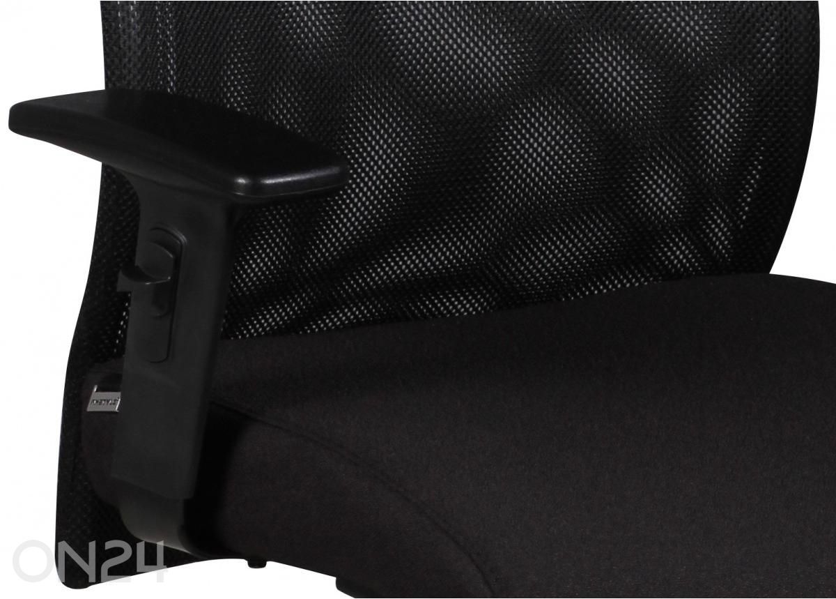 Töötool kangaga, must suurendatud