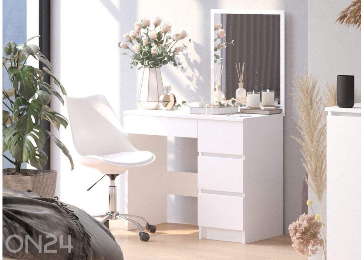 Tualettlaud peegliga suurendatud