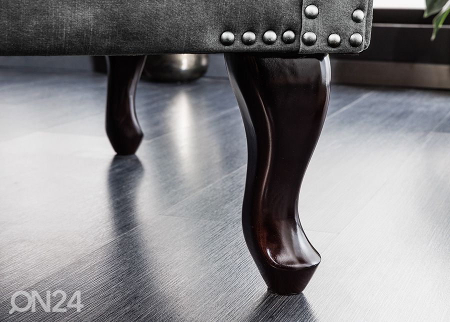 Tugitool Chesterfield suurendatud