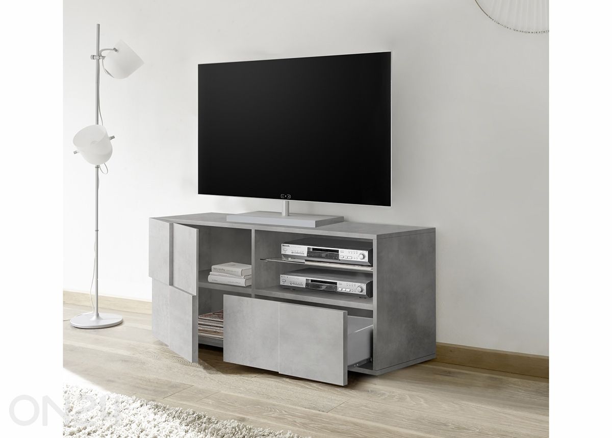 Tv-alus Dama suurendatud