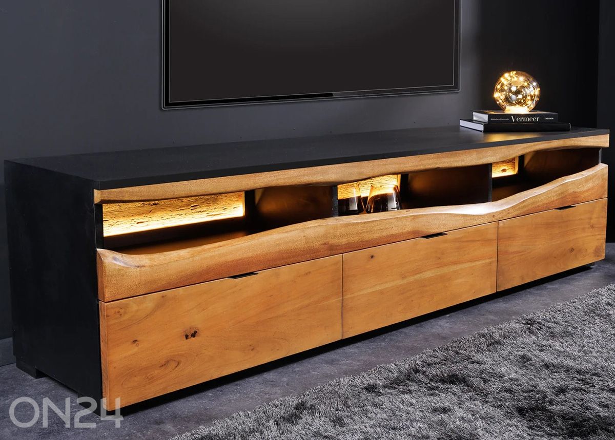 Tv-alus Grand suurendatud