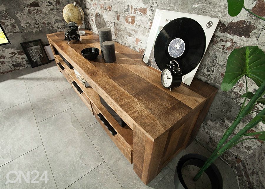 TV-alus Iron Craft suurendatud