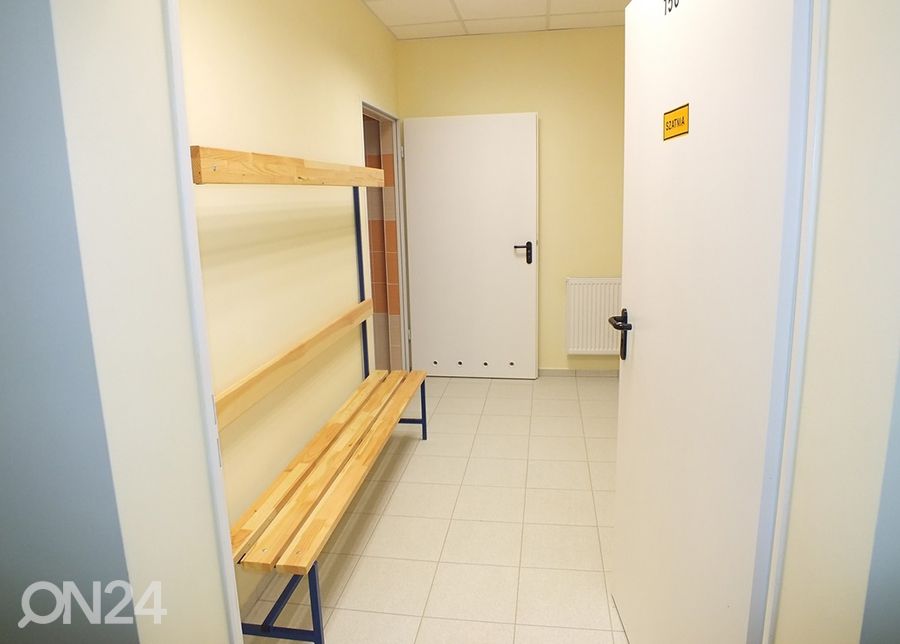 Ühepoolne pink riietusruumi suurendatud