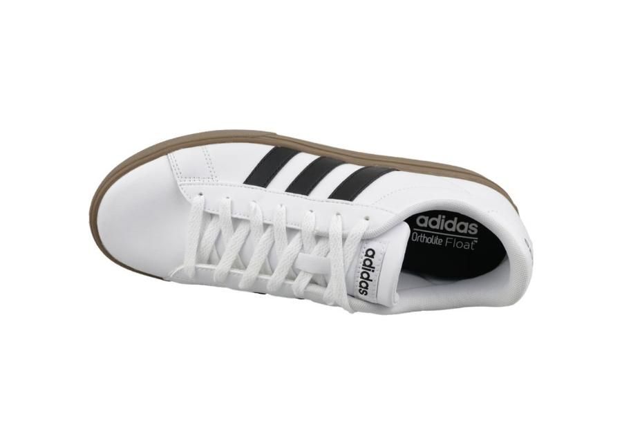 Vabaajajalatsid meestele adidas Daily 2.0 M F34469 suurendatud