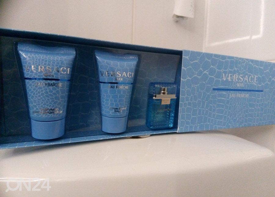 Versace Man Eau Fraiche komplekt suurendatud