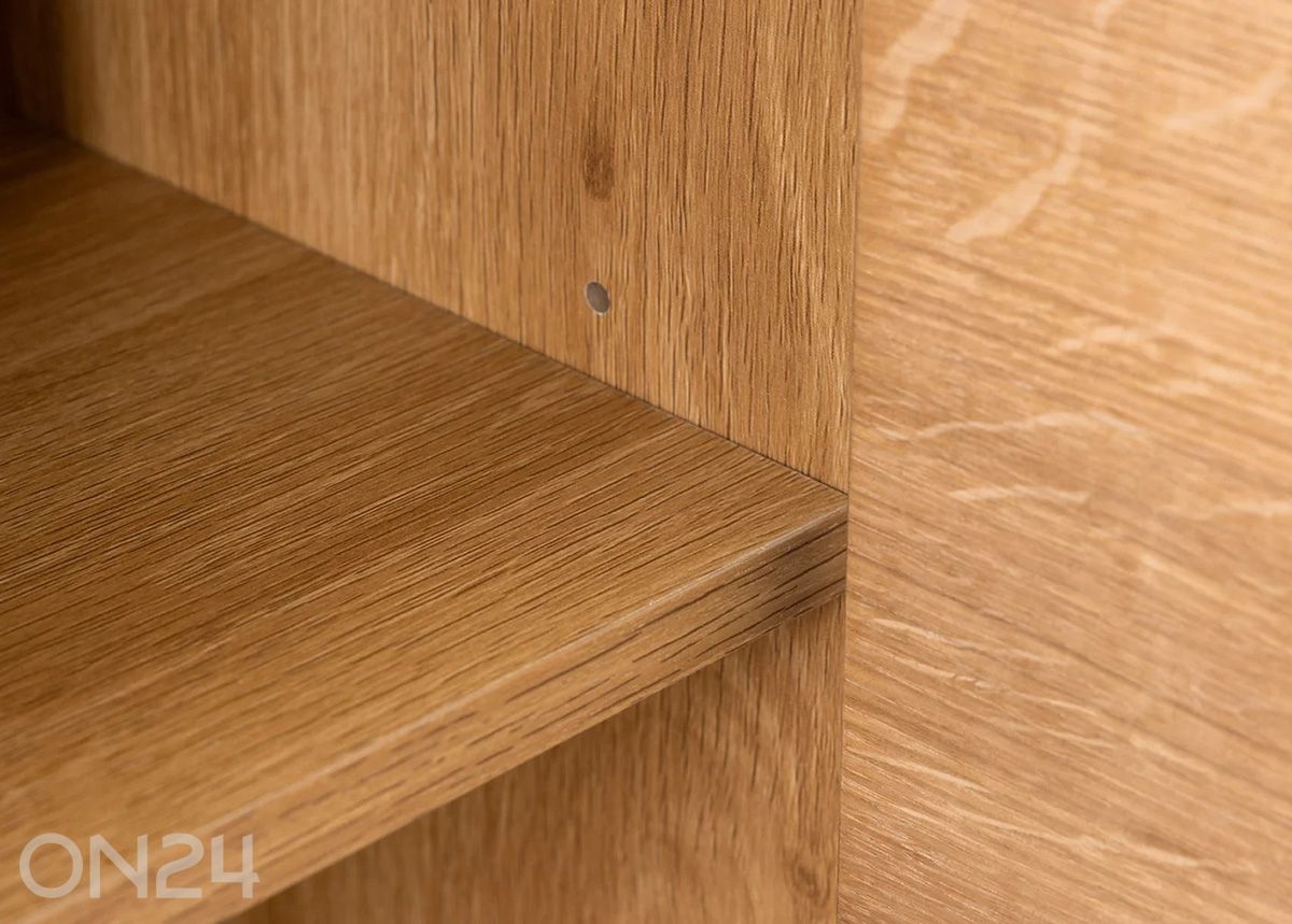 Vitriinkapp Atelier suurendatud