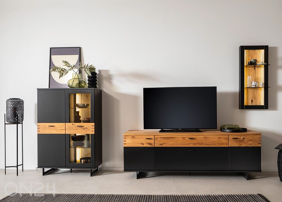 Vitriinkapp Cesena suurendatud