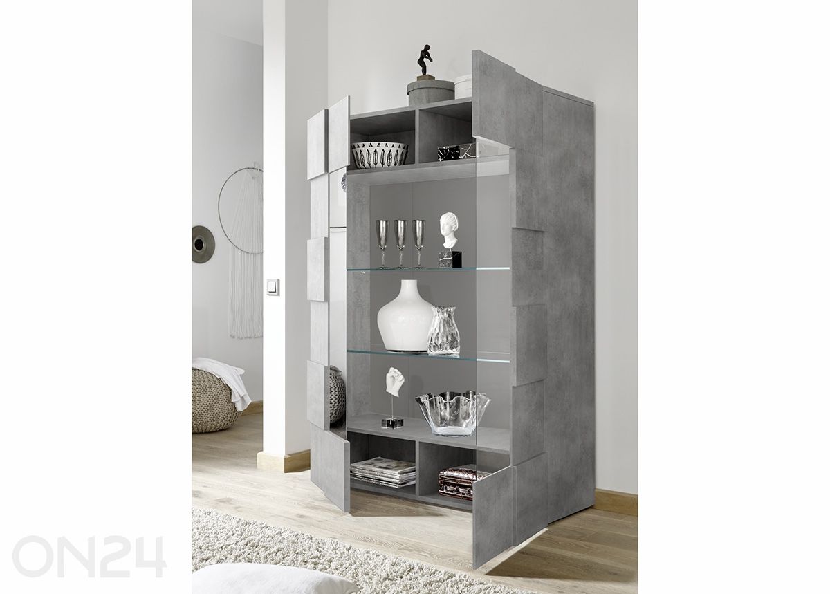 Vitriinkapp Dama suurendatud