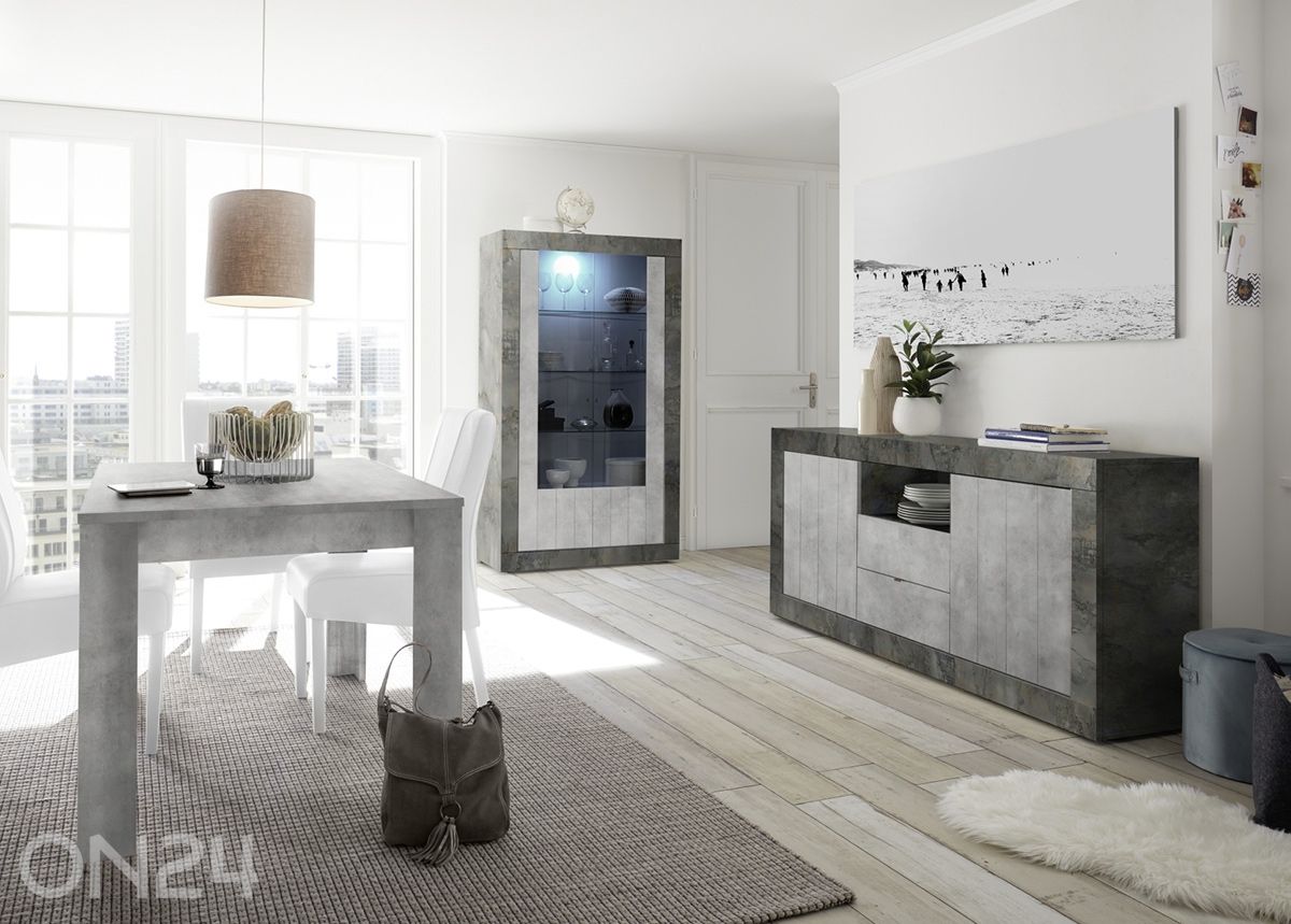 Vitriinkapp Urbino suurendatud