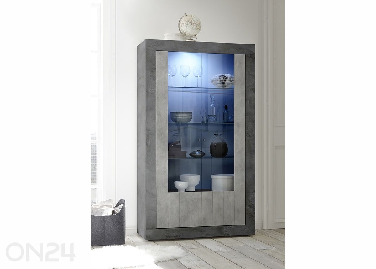 Vitriinkapp Urbino suurendatud