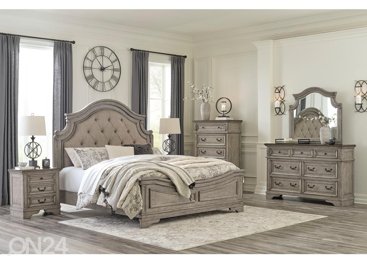 Voodi (Queen size) suurendatud